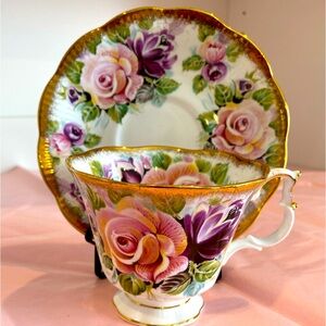 *Rare* EUC Royal Albert Teacup and Saucer Summer Bounty Series in “Amethyst”